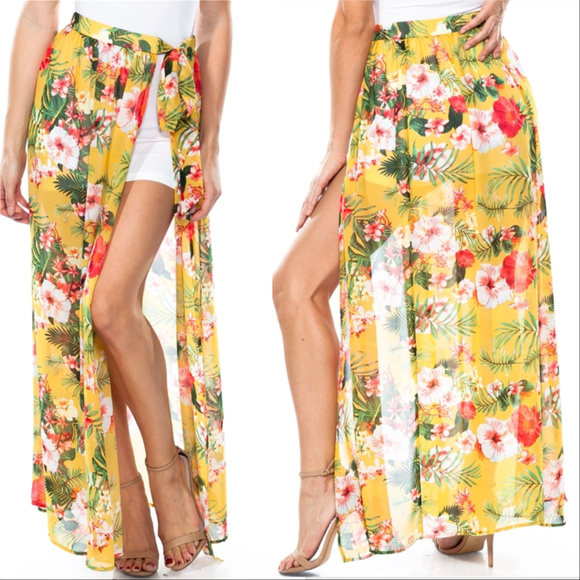 TROPICAL FLORAL SWIMSUIT COVER UP - SARONG - WRAP - Picture 2 of 4